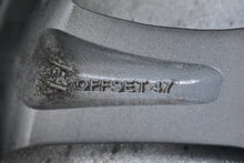 Laden Sie das Bild in den Galerie-Viewer, 1x Alufelge 14 Zoll 5.5&quot; 4x100 47ET Glanz Graphit 52910-B9500 Hyundai I10 Mg