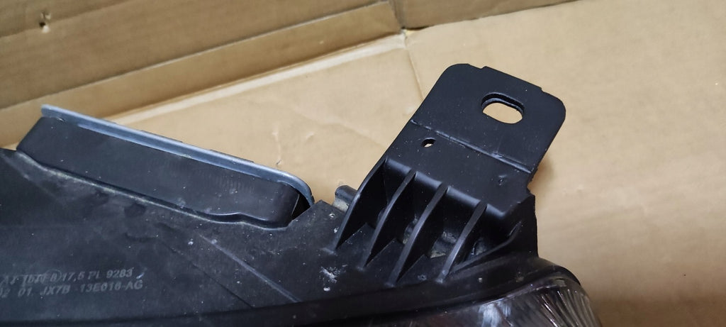 Frontscheinwerfer Ford Focus JX7B-13E016-AG LED Rechts Scheinwerfer Headlight SCH8078286672zn