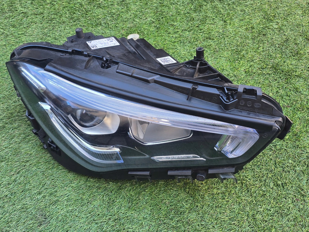Frontscheinwerfer Mercedes-Benz Cla A1189062600 LED Rechts Headlight SCH6071530876vn