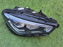 Laden Sie das Bild in den Galerie-Viewer, Frontscheinwerfer Mercedes-Benz Cla A1189062600 LED Rechts Headlight SCH6071530876vn