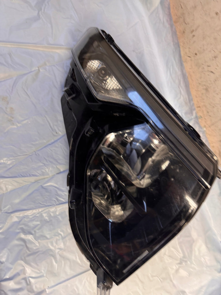 Frontscheinwerfer Ford Courier III R2X613W029 Rechts Scheinwerfer Headlight SCH9130332014sc