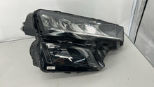 Load image into Gallery viewer, Frontscheinwerfer Skoda Karoq I 57B941010 LED Rechts Scheinwerfer Headlight SCH3120093309gx