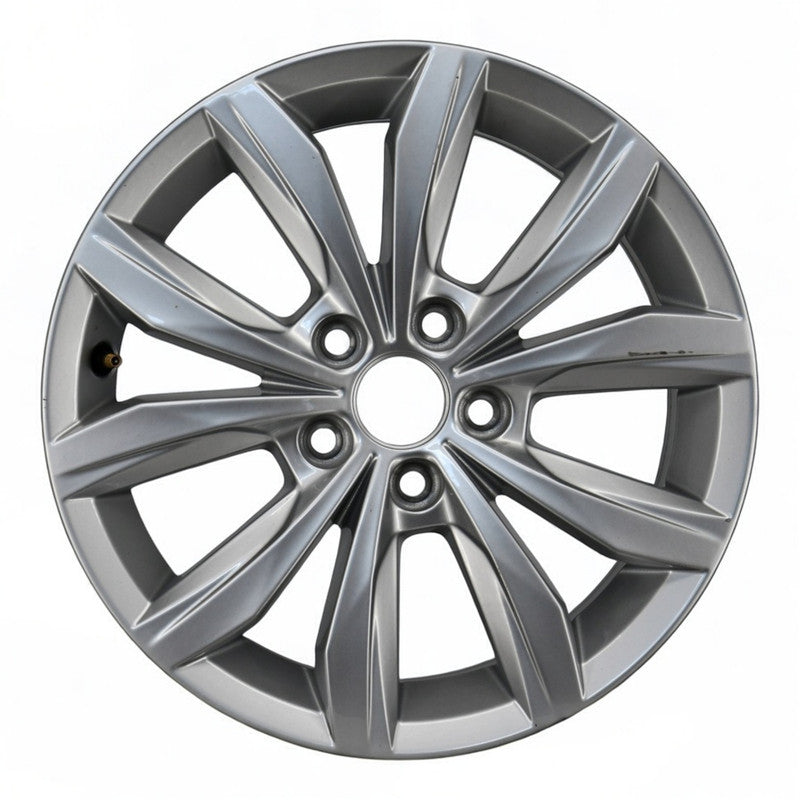 1x Alufelge 15 Zoll 5.5" 5x100 40ET Glanz Silber 2G0601025 VW Polo Rim Wheel