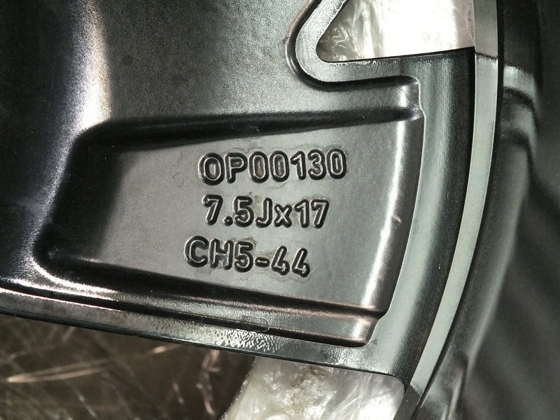 1x Alufelge 17 Zoll 7.5" 5x108 44ET Glanz Schwarz 9843281580 Opel Astra L