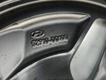 Laden Sie das Bild in den Galerie-Viewer, 1x Alufelge 17 Zoll 7.0&quot; 5x114.3 50ET 52910-DD100 Hyundai Kona Rim Wheel