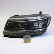 Laden Sie das Bild in den Galerie-Viewer, Frontscheinwerfer VW Tiguan 5NB941081A full LED Links Scheinwerfer Headlight