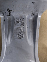 Load image into Gallery viewer, 1x Alufelge 15 Zoll 5x100 6Q0601025R VW Polo Rim Wheel FEL7882923938kd
