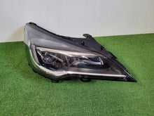 Laden Sie das Bild in den Galerie-Viewer, Frontscheinwerfer Opel Astra K 39111144 Rechts Scheinwerfer Headlight