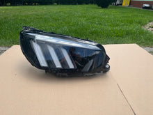 Laden Sie das Bild in den Galerie-Viewer, Frontscheinwerfer Peugeot 2008 208 II 9841641980 Rechts Scheinwerfer Headlight