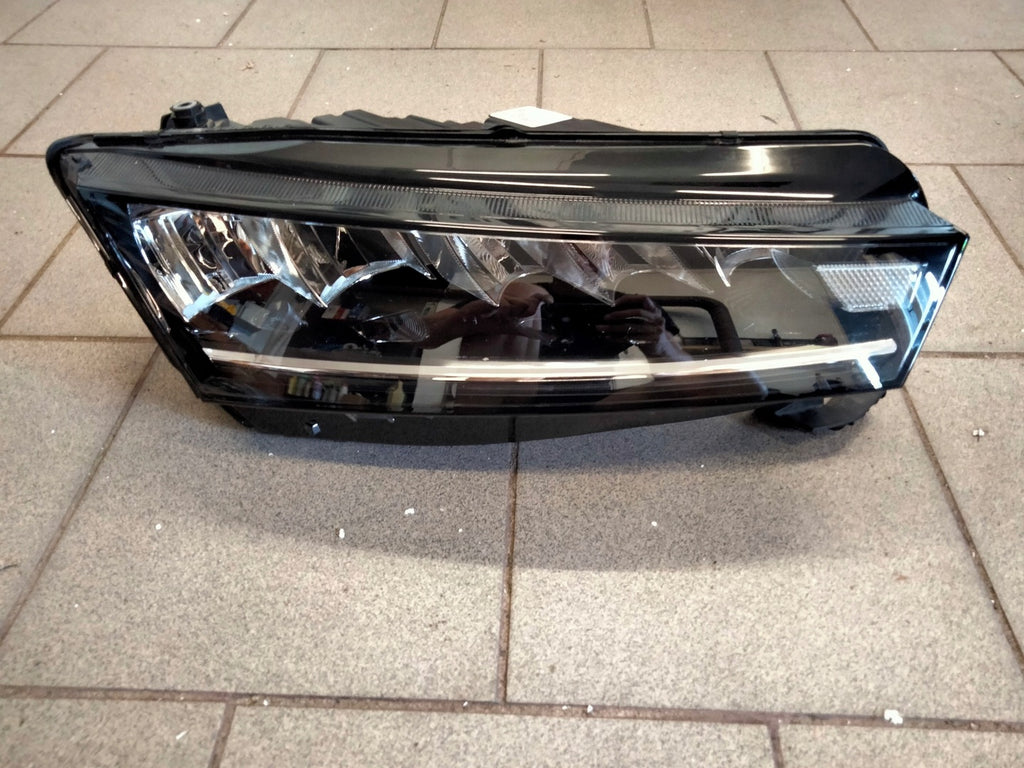 Frontscheinwerfer Skoda Octavia Fabia 5E4941016 LED Rechts Headlight SCH8815142932nh