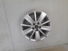 Load image into Gallery viewer, 1x Alufelge 15 Zoll 6.0&quot; 5x100 6RD601025D Vw Rim Wheel