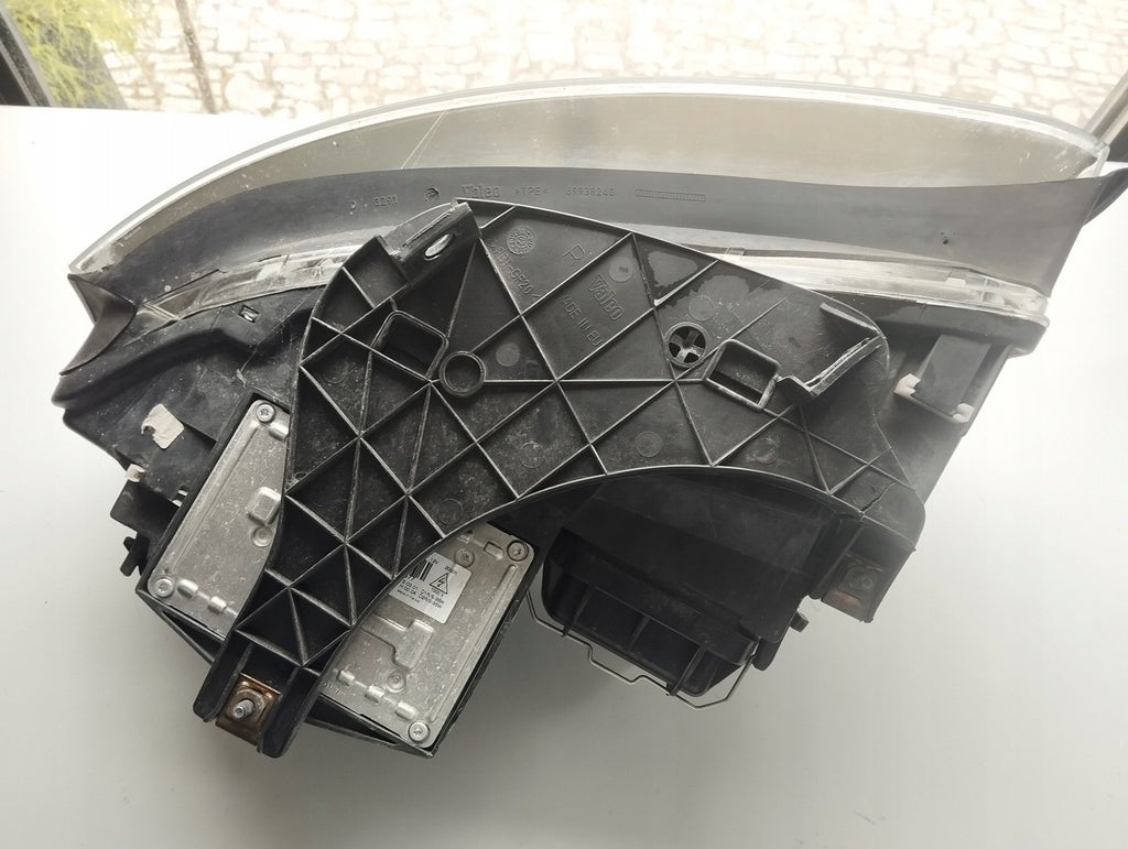 Frontscheinwerfer Audi A4 B6 8E0941004AQ Xenon Ein Stück (Rechts oder Links)
