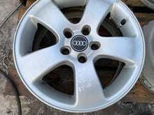 Load image into Gallery viewer, 4x Alufelge 16 Zoll 7.0&quot; 5x112 45ET Glanz Silber Audi C6 A4 Rim Wheel