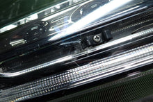 Load image into Gallery viewer, Frontscheinwerfer Honda Cr-V V Crv Rechts Scheinwerfer Headlight SCH2535037069eg