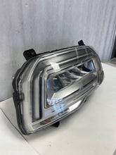 Laden Sie das Bild in den Galerie-Viewer, Frontscheinwerfer Daf 2188979 L353858 LED Rechts Scheinwerfer Headlight SCH4817022566fn