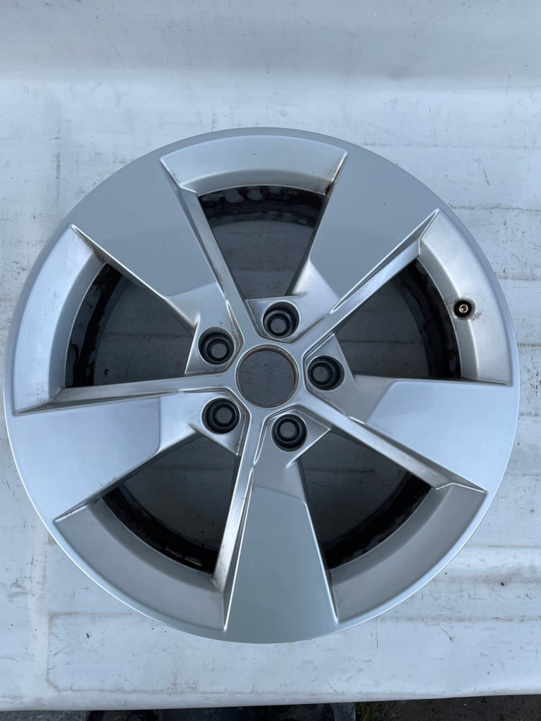 1x Alufelge 17 Zoll 7.0" 5x112 45ET Glanz Silber 5L0601025G Skoda Yeti Rim Wheel FEL7453044073wk