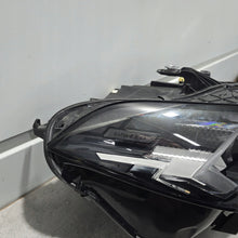 Load image into Gallery viewer, Frontscheinwerfer BMW X5 G05 G06 5A8E0F6 LED Rechts Scheinwerfer Headlight SCH3020360344pt