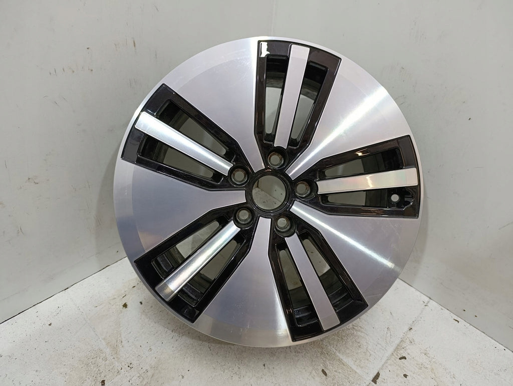 1x Alufelge 17 Zoll 7.0" 5x112 40ET Glanz Silber 3G0601025AM VW Passat Rim Wheel FEL2633709044kr