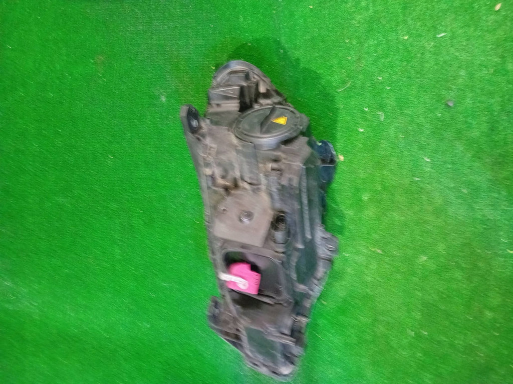 Frontscheinwerfer Mercedes-Benz W246 A2468207261 Bi-Xenon Rechts Headlight SCH9019130853qa