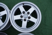 Laden Sie das Bild in den Galerie-Viewer, 4x Alufelge 16 Zoll 7.0" 5x112 35ET Glanz Silber 8W0601025 Audi A4 B8 Rim Wheel FEL1320385290it