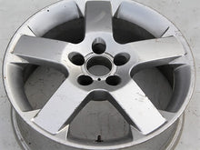 Laden Sie das Bild in den Galerie-Viewer, 1x Alufelge 17 Zoll 6.5&quot; 5x110 44ET Silber Opel Rim Wheel