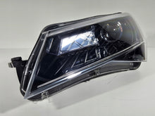Laden Sie das Bild in den Galerie-Viewer, Frontscheinwerfer Skoda Superb III 3V1941015AA Xenon Links Headlight