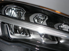 Laden Sie das Bild in den Galerie-Viewer, Frontscheinwerfer Ford Focus 00210085-03 LED Rechts Scheinwerfer Headlight