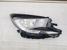Load image into Gallery viewer, Frontscheinwerfer Toyota Aygo X 0H-31 Ein Satz Scheinwerfer Headlight SCH7490371762zh