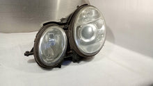 Laden Sie das Bild in den Galerie-Viewer, Frontscheinwerfer Mercedes-Benz W211 154359-01 Links Scheinwerfer Headlight SCH7183479924il