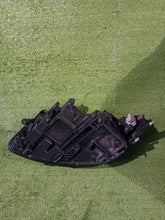 Laden Sie das Bild in den Galerie-Viewer, Frontscheinwerfer VW Tiguan 030111923400 5NB941082C Rechts Headlight SCH7181343375ei