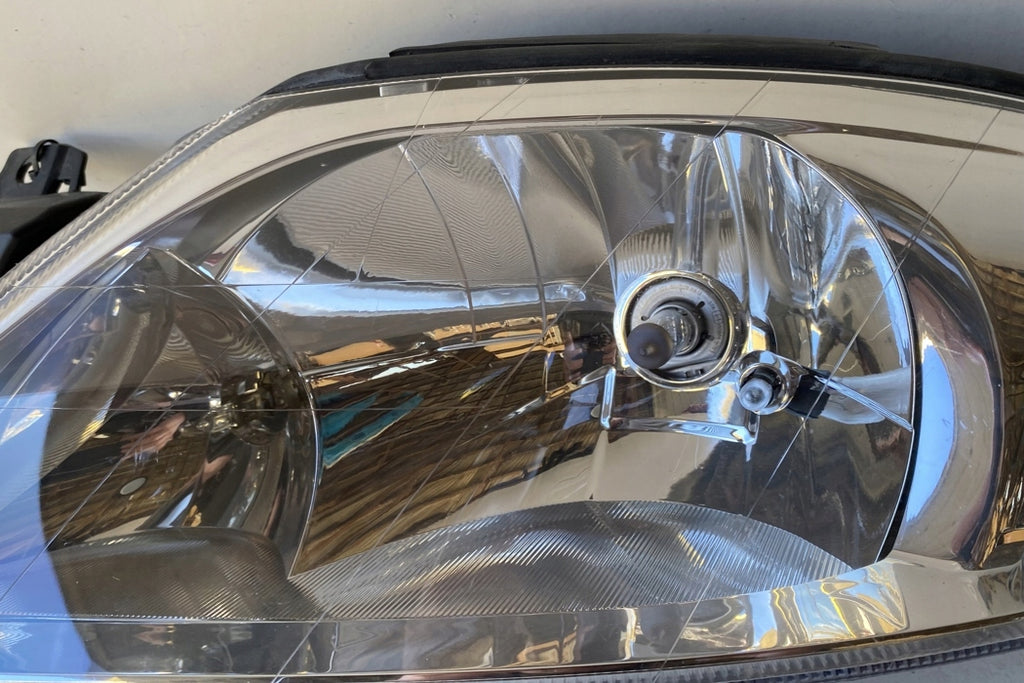 Frontscheinwerfer Ford WR2A13006 Links Scheinwerfer Headlight