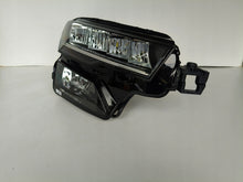 Load image into Gallery viewer, Frontscheinwerfer Skoda Karoq 57B941010 Full LED Rechts Scheinwerfer Headlight SCH7626805205um