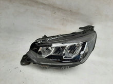 Laden Sie das Bild in den Galerie-Viewer, Frontscheinwerfer Peugeot 208 II 9833036380 90200109 Full LED Links Headlight SCH2538253664fz
