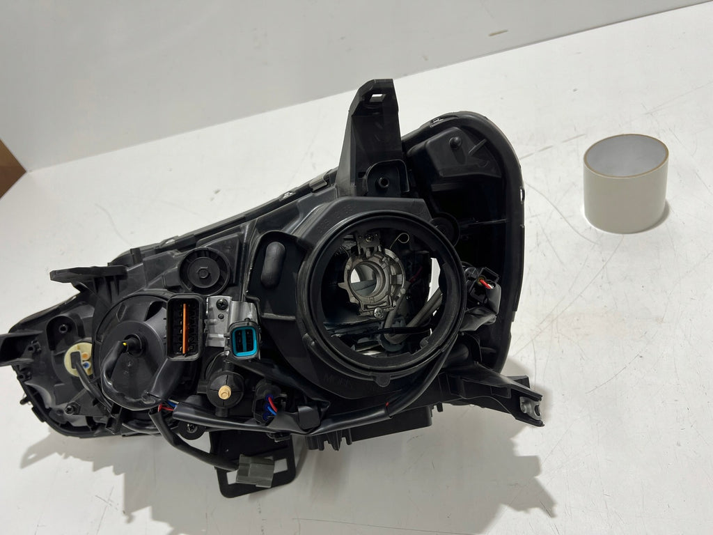 Frontscheinwerfer Mitsubishi Outlander II 8301C594 Xenon Rechts Headlight