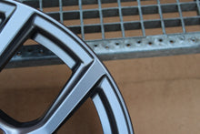 Laden Sie das Bild in den Galerie-Viewer, 1x Alufelge 17 Zoll 7.0&quot; 4x108 47 5ET Glanz Grau N1BC-1007- Ford Fiesta Ecosport