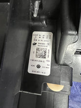 Load image into Gallery viewer, Frontscheinwerfer VW 11B941036G 1B941035G Ein Stück (Rechts oder Links) SCH6858369466px