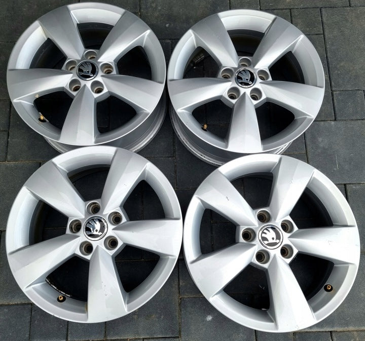 4x Alufelge 15 Zoll 6.0" 5x100 37ET Glanz Silber 5JA601025 Skoda Fabia Iii FEL6067175356cj