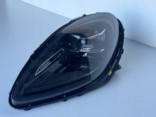 Laden Sie das Bild in den Galerie-Viewer, Frontscheinwerfer Porsche Macan 95b 95B941077 LED Links Scheinwerfer Headlight SCH9824018413zl