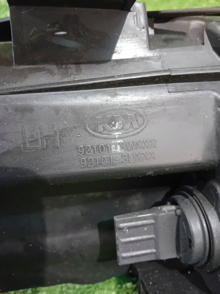 Frontscheinwerfer Kia Sportage 921013 921013UXXX Rechts Scheinwerfer Headlight SCH2541936454mu