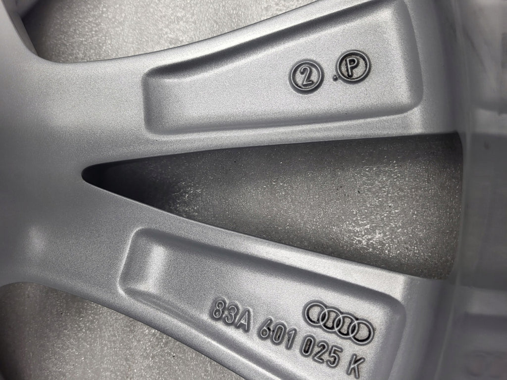 1x Alufelge 18 Zoll 7.0" 5x112 43ET Glanz Silber 83A601025K Audi Q3 Rim Wheel FEL3630961534bz