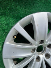 Load image into Gallery viewer, 1x Alufelge 16 Zoll 6.5&quot; 5x112 30ET 7N0601025K VW Sharan Rim Wheel