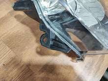 Laden Sie das Bild in den Galerie-Viewer, Frontscheinwerfer Opel Astra 13239288 1EG27037041 Links Scheinwerfer Headlight SCH9981716594ul