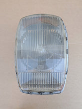 Laden Sie das Bild in den Galerie-Viewer, Frontscheinwerfer Mercedes-Benz W115 1158205161 Vorderseite Headlight SCH2170271022pq