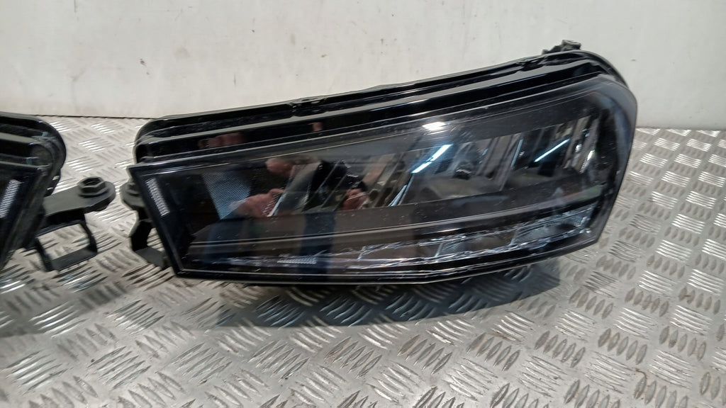 Frontscheinwerfer Skoda Fabia IV 6VB941015 6VB941016 LED Ein Satz Headlight SCH2041078596uw
