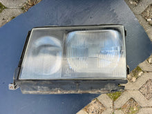 Laden Sie das Bild in den Galerie-Viewer, Frontscheinwerfer Mercedes-Benz Cabrio Coupe C124 1305544027 Links Headlight