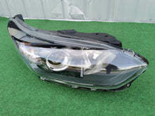 Laden Sie das Bild in den Galerie-Viewer, Frontscheinwerfer Kia Ceed J792121040 Rechts Scheinwerfer Headlight SCH2080444890zt