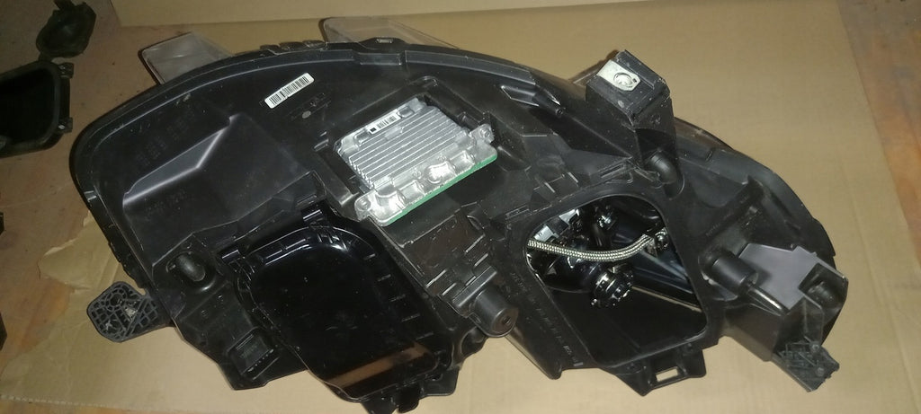 Frontscheinwerfer Opel Zafira Vivaro C 9832837680-00 Xenon Links Headlight