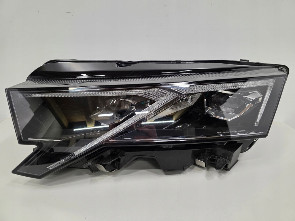 Frontscheinwerfer Skoda Octavia IV 5E4941035 Links Scheinwerfer Headlight SCH5744532681ic