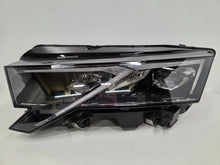 Laden Sie das Bild in den Galerie-Viewer, Frontscheinwerfer Skoda Octavia IV 5E4941035 Links Scheinwerfer Headlight SCH5744532681ic