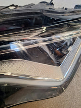 Laden Sie das Bild in den Galerie-Viewer, Frontscheinwerfer Seat Ateca 576941031B 1EX01489131 Full LED Rechts oder Links SCH5413312597zb